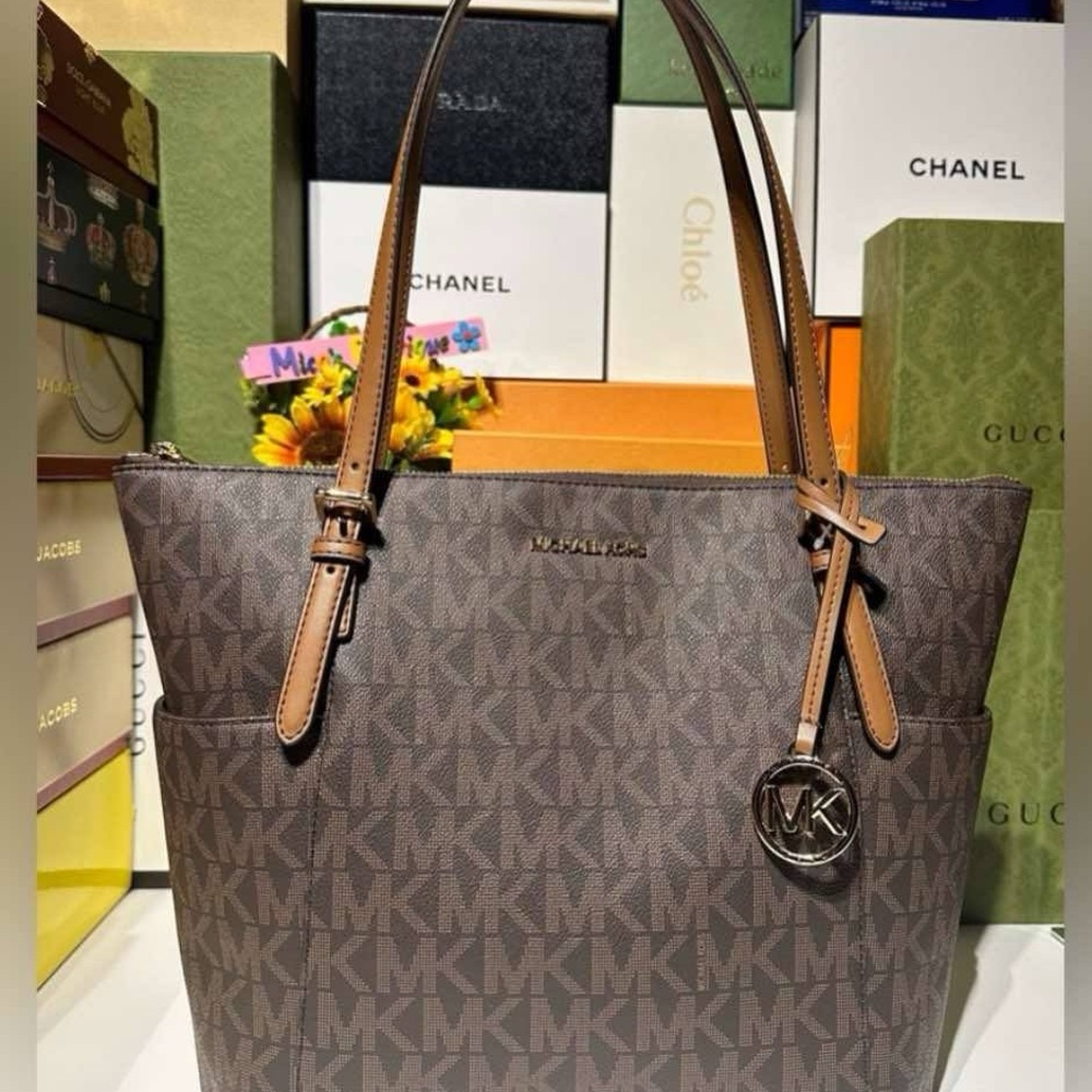Michael Kors Brown and Gold Handbag